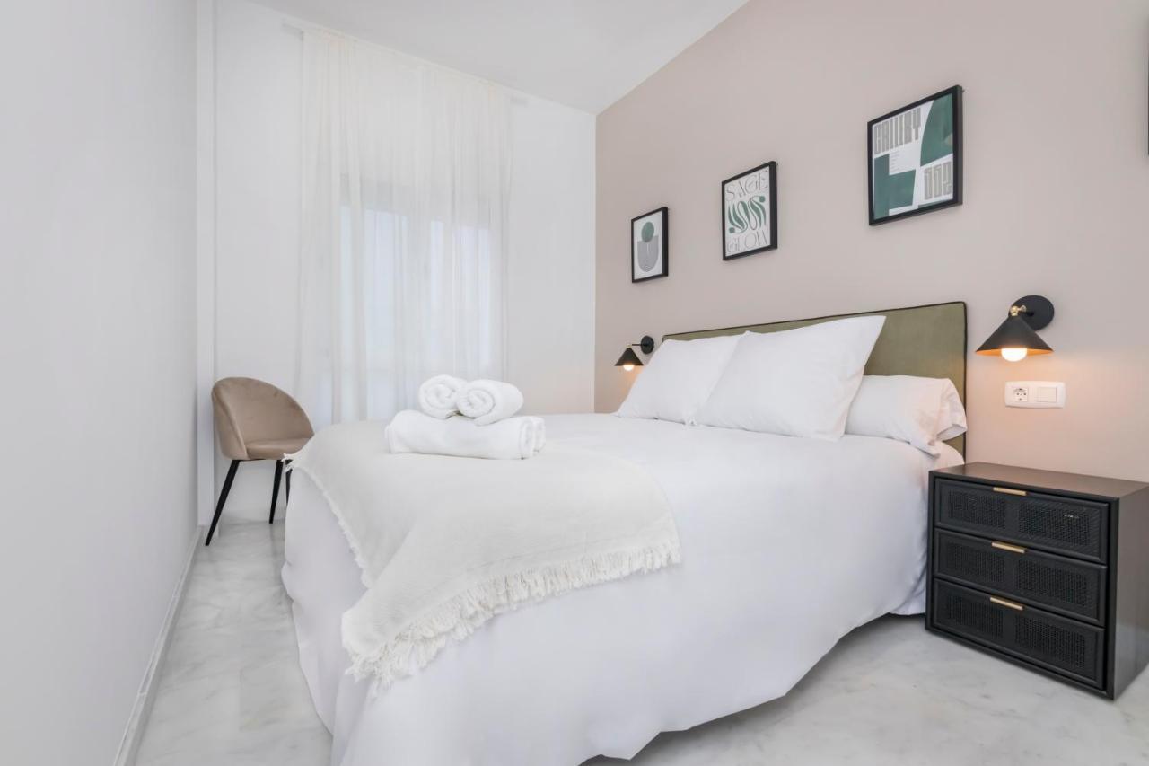 Exclusivo Duplex Carrera Daire Málaga Dış mekan fotoğraf